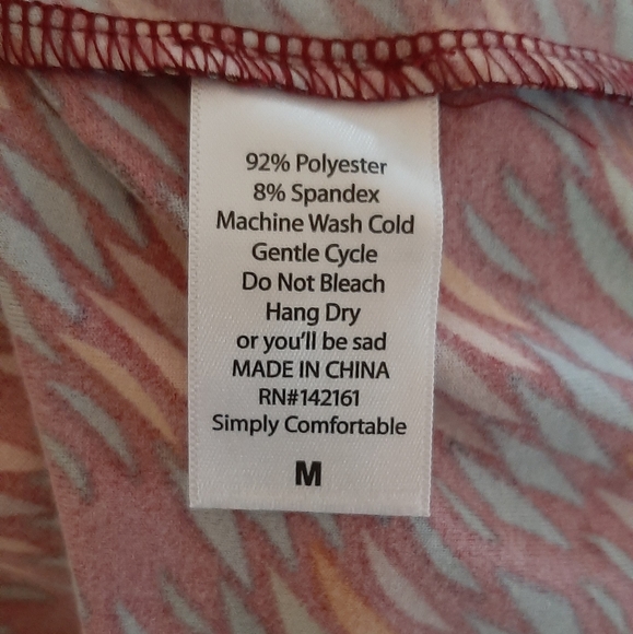 NWT! LuLaRoe Irma-M Tunic with a Unique Design - Picture 11 of 14